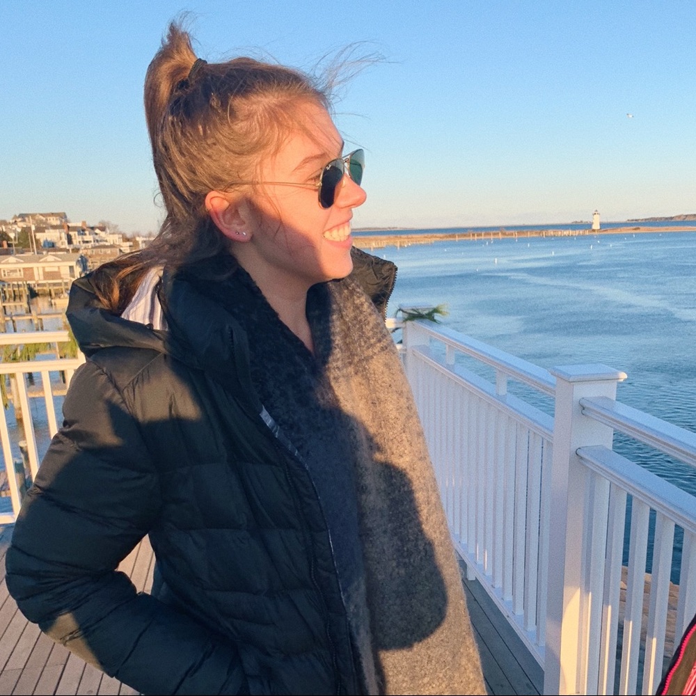 Meet your Posher, Emily